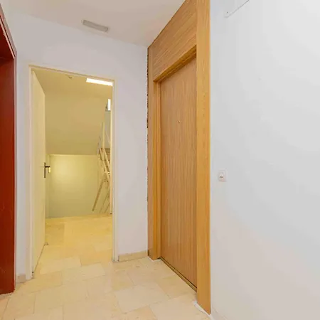 Classy XVIII - Ferga Suites-3